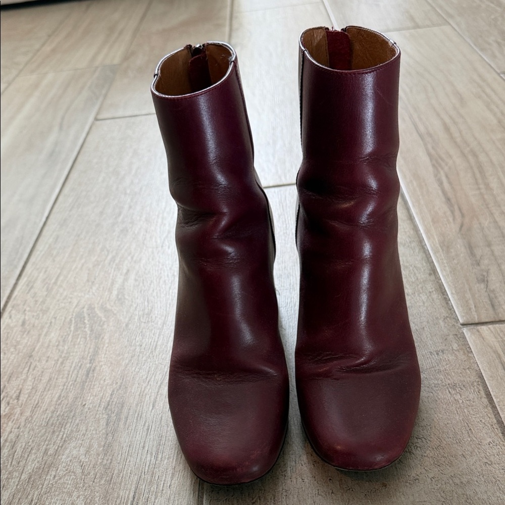 Elegant Sandro Ankle Booties